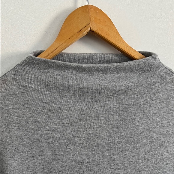 Gray Long Sleeve Cardigan with Pockets - Picture 4 of 4